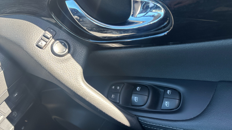 Nissan Qashqai 1.5 dCi 115 Acenta Premium 5dr Diesel Hatchback